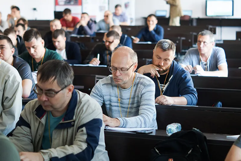Присутствие среди слушателей признанных экспертов автодиагностики лишний раз свидетельствует: залог высокой квалификации – в постоянном совершенствовании своих знаний и навыков.